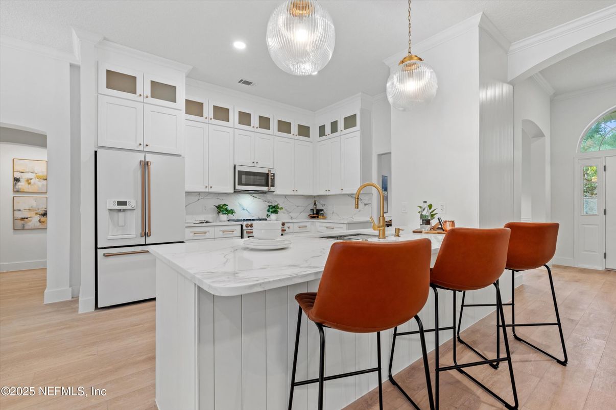 Interior, Kitchen, Pendant Lights, Recessed Lighting, Wood Texture Flooring