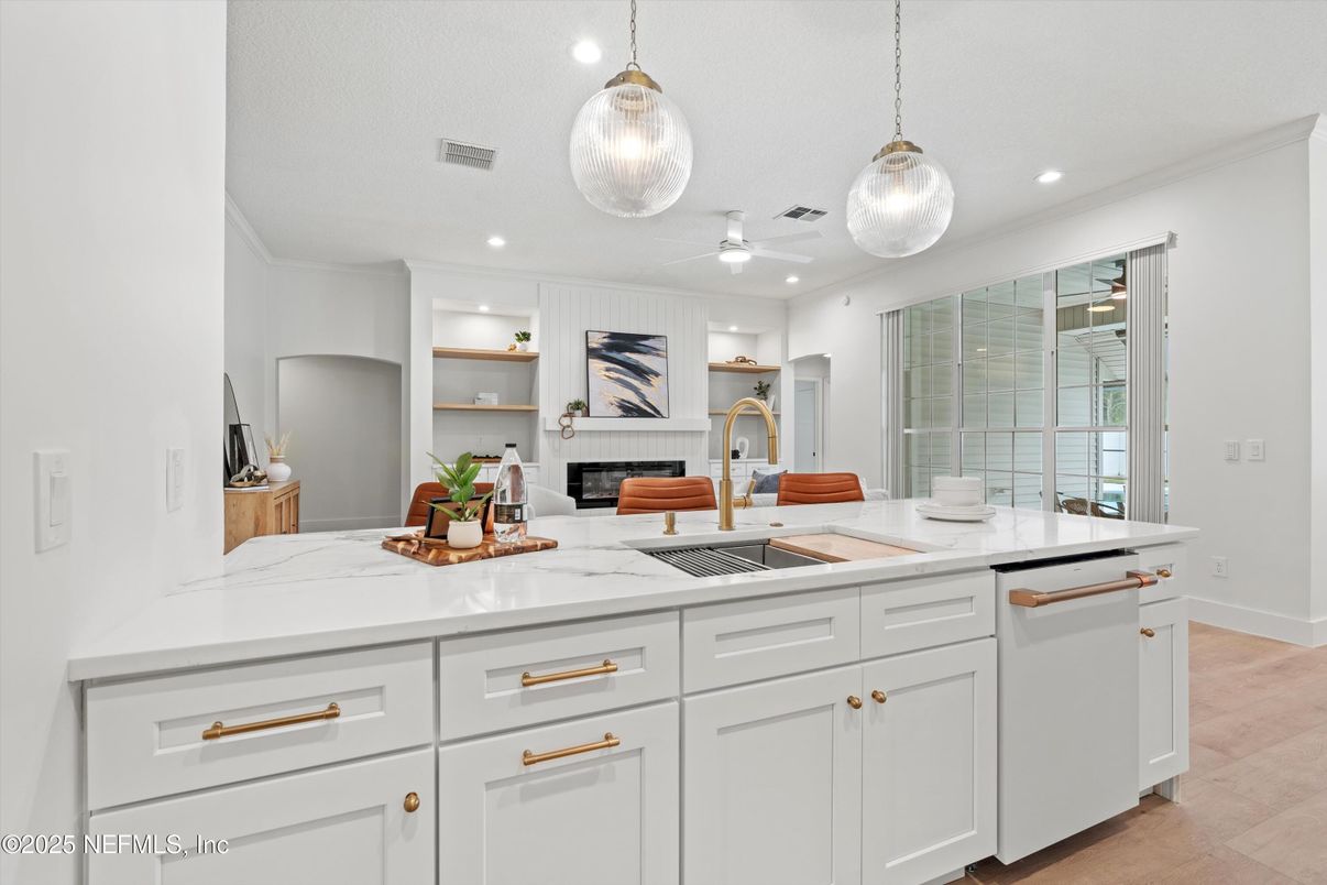 Fireplace, Interior, Kitchen, Pendant Lights, Recessed Lighting