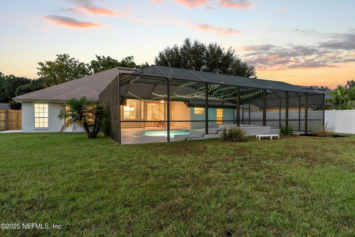 Backyard, Exterior