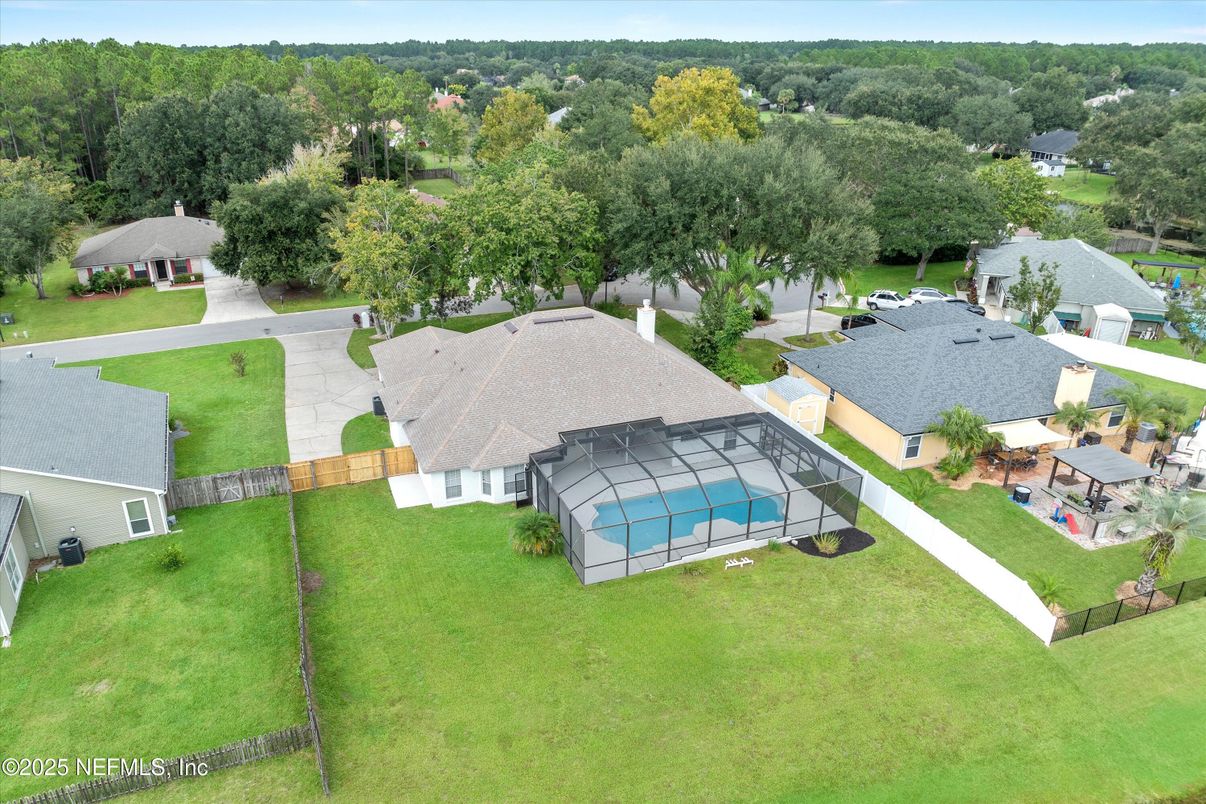 Exterior, Drone