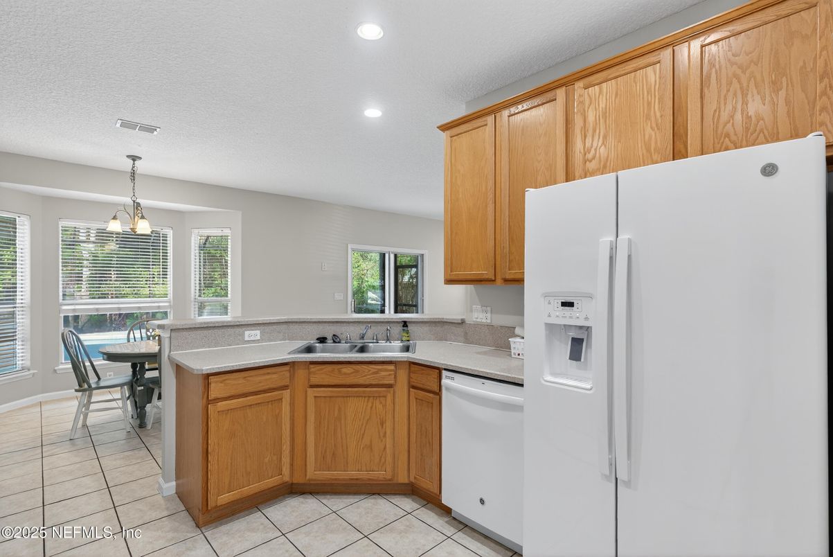 Dining room, Interior, Kitchen, Pendant Lights, Recessed Lighting