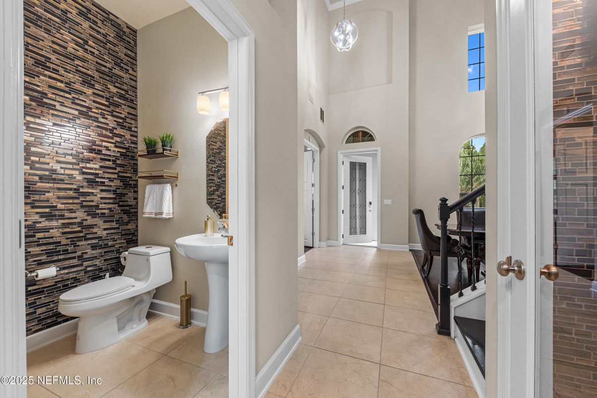 Bathroom, Interior, Pendant Lights