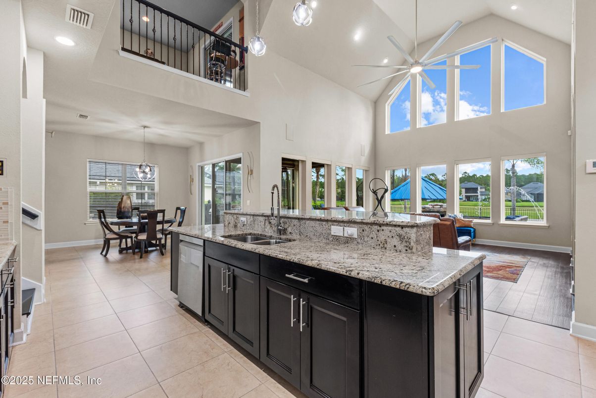 Dining room, Interior, Kitchen, Recessed Lighting, Water