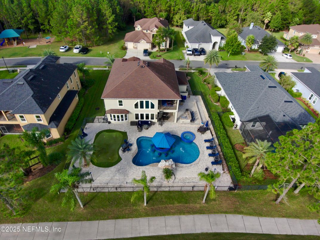 Exterior, Drone
