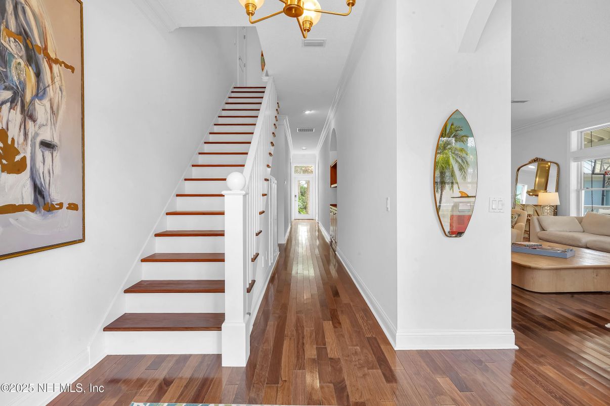 Interior, Recessed Lighting, Wood Texture Flooring