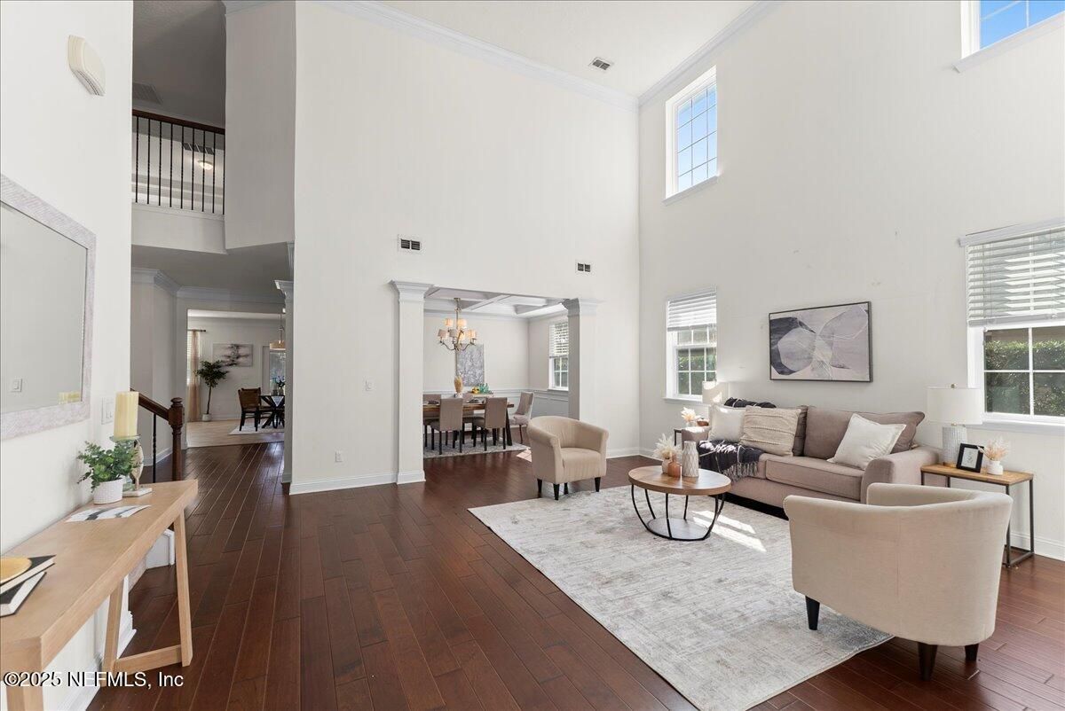 Chandelier, Dining room, Interior, Living room, Wood Texture Flooring