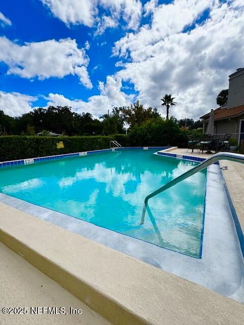 DE Listing image placeholder