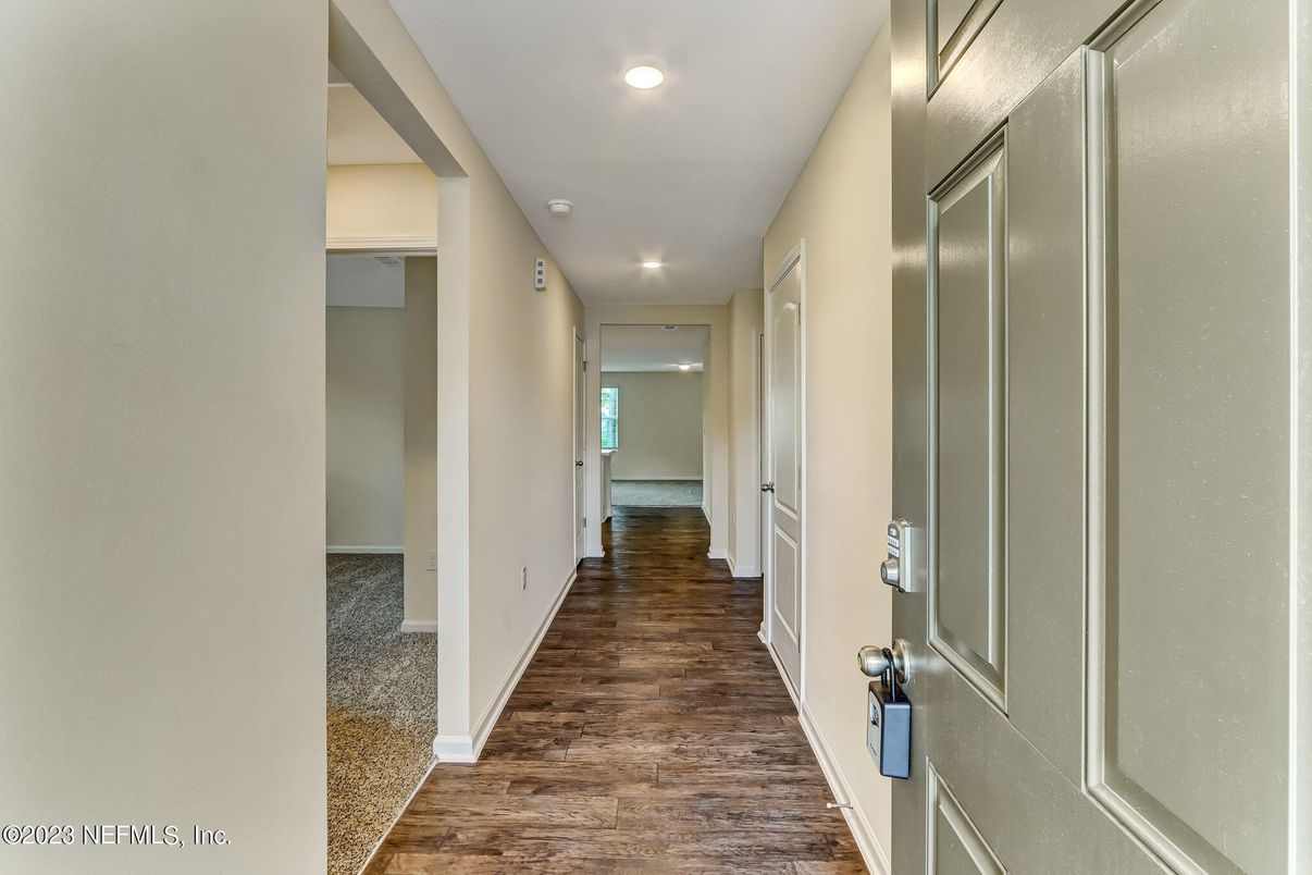 Interior, Recessed Lighting, Wood Texture Flooring