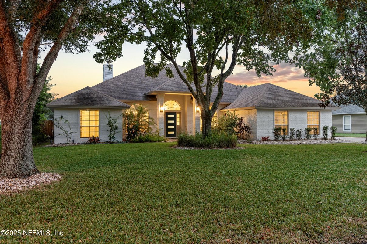 Backyard, Exterior, Facade, French Provincial