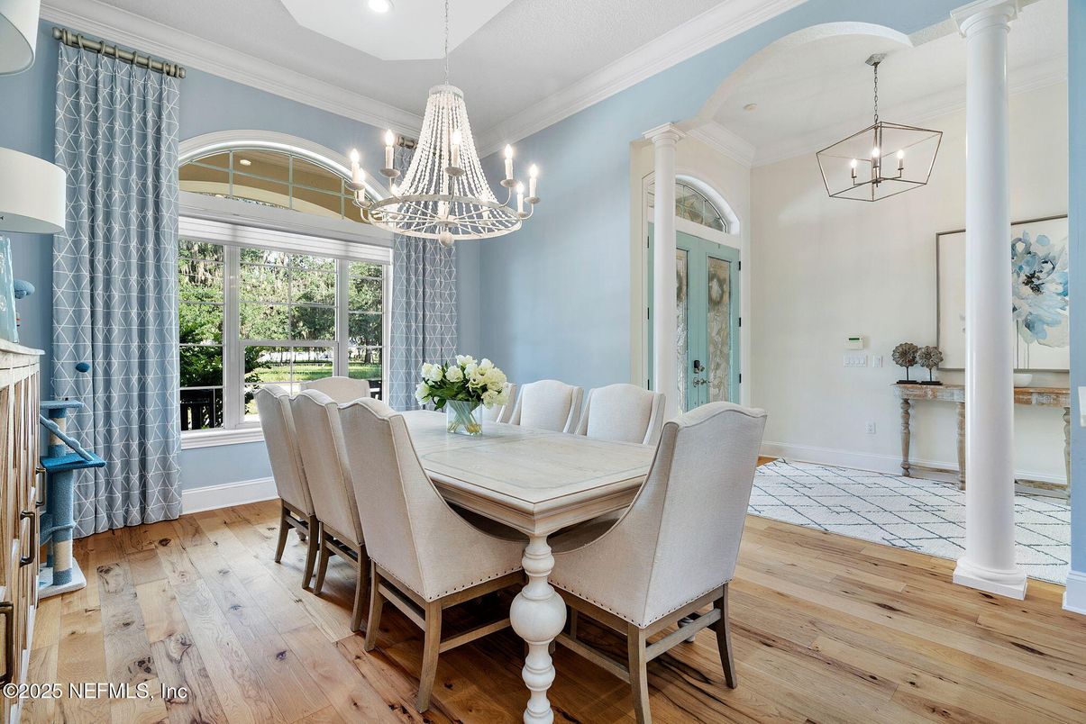 Chandelier, Dining room, Interior, Pendant Lights, Recessed Lighting, Wood Texture Flooring