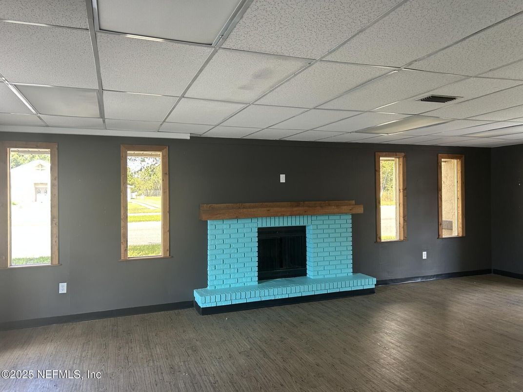 Empty room, Fireplace, Interior, Wood Texture Flooring