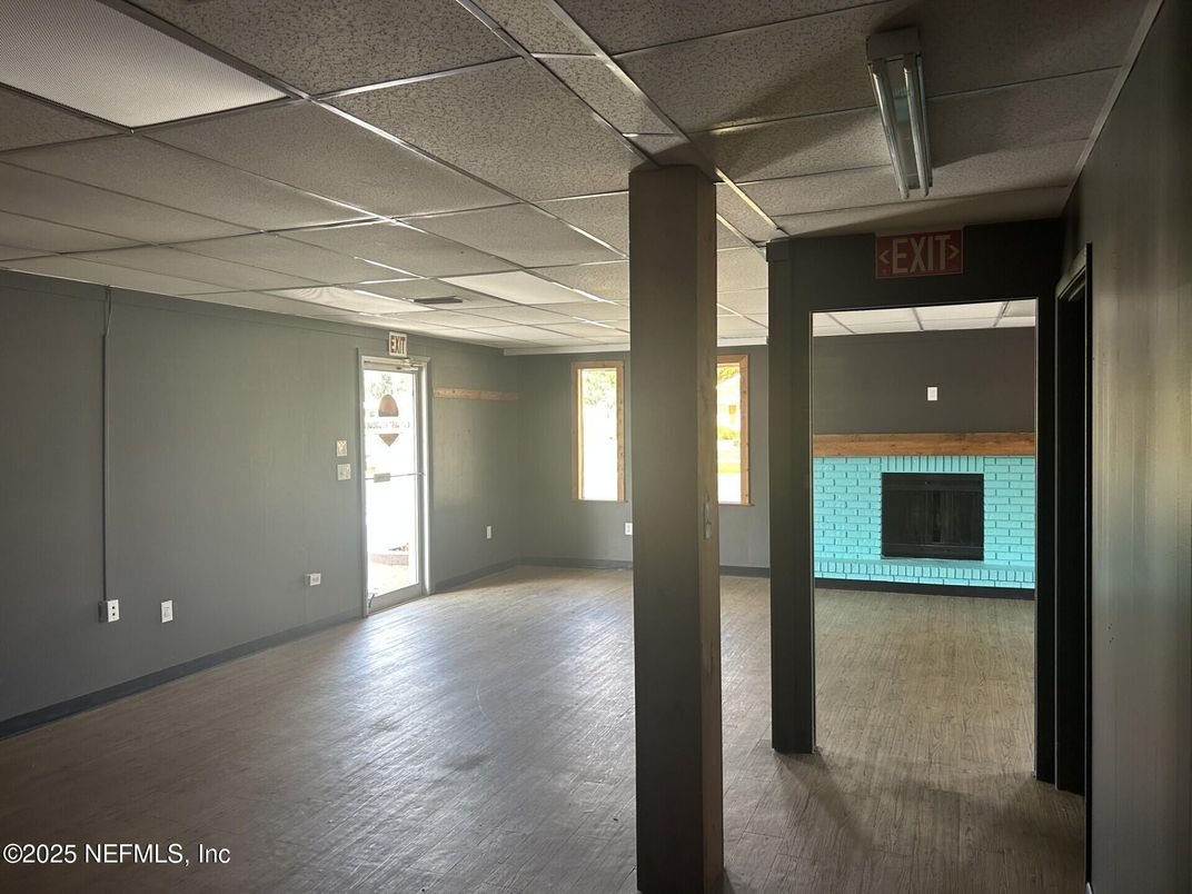 Empty room, Fireplace, Interior, Wood Texture Flooring