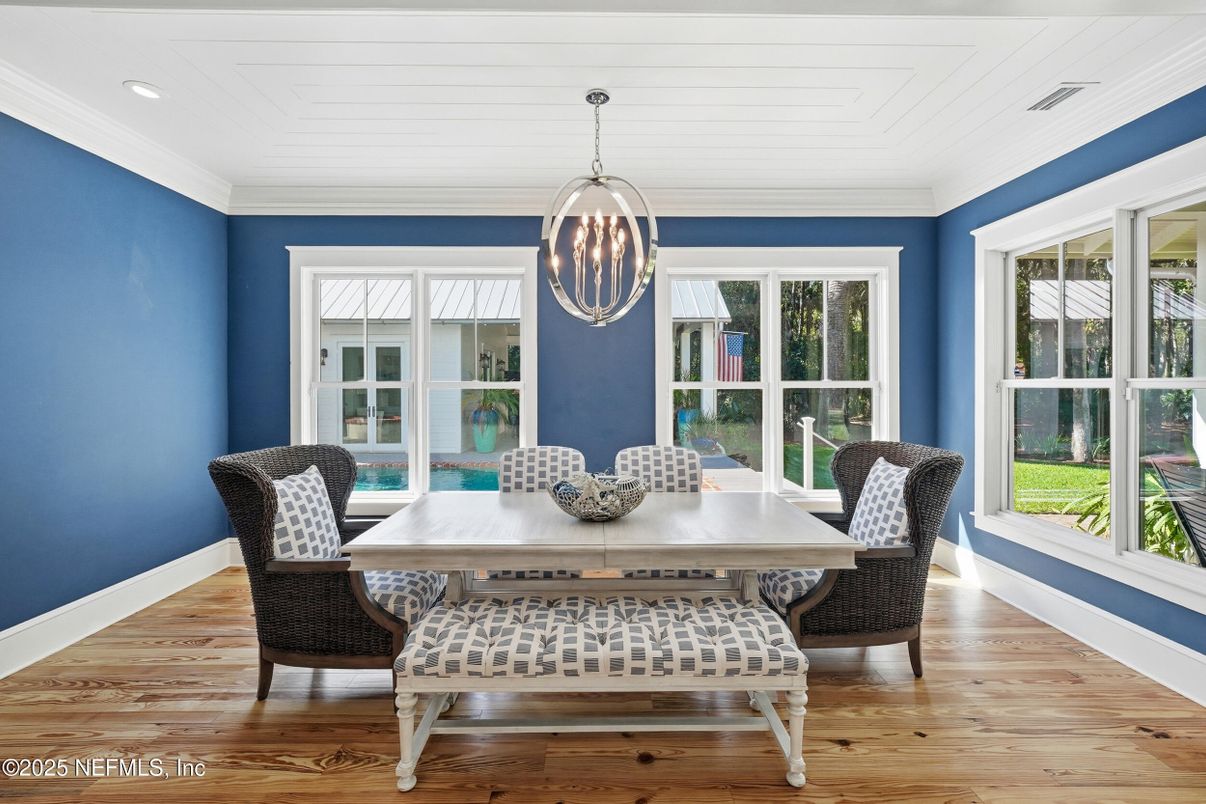 Dining room, Interior, Pendant Lights, Recessed Lighting, Wood Texture Flooring