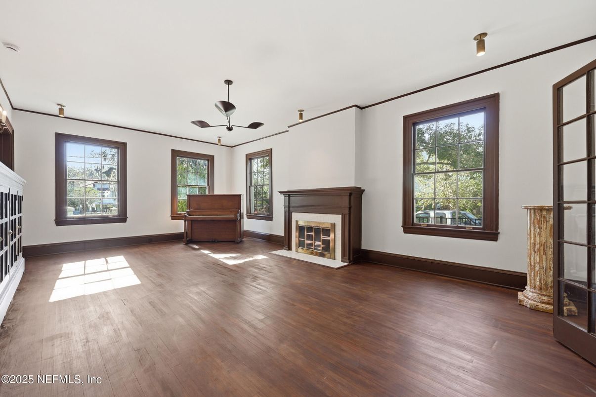 Empty room, Fireplace, Interior, Wood Texture Flooring