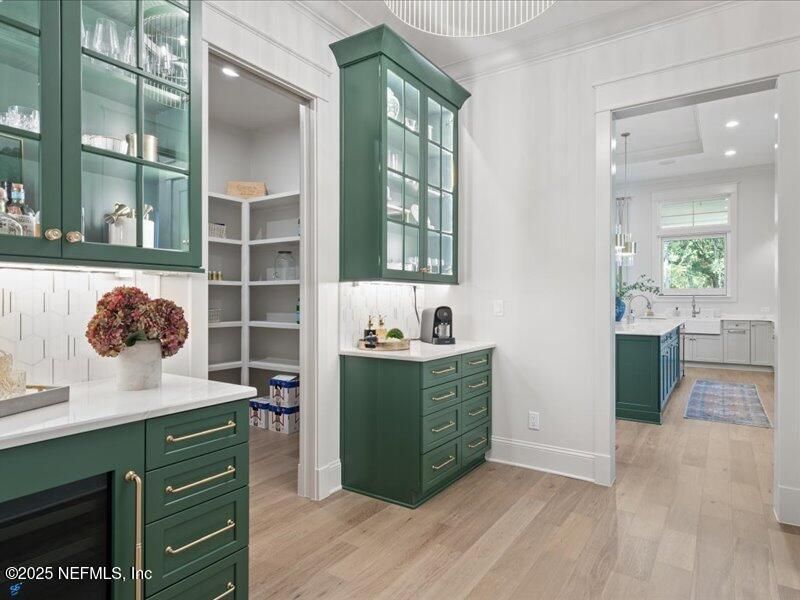 Interior, Pendant Lights, Recessed Lighting, Wood Texture Flooring