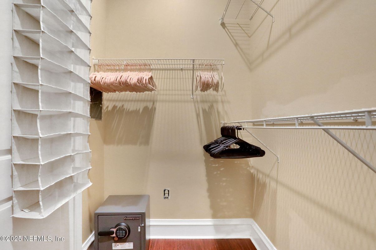 DE Listing image placeholder