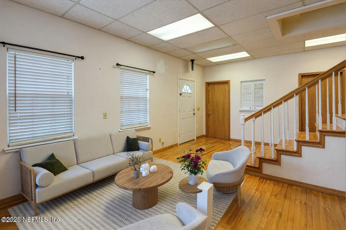 Interior, Living room, Recessed Lighting, Wood Texture Flooring