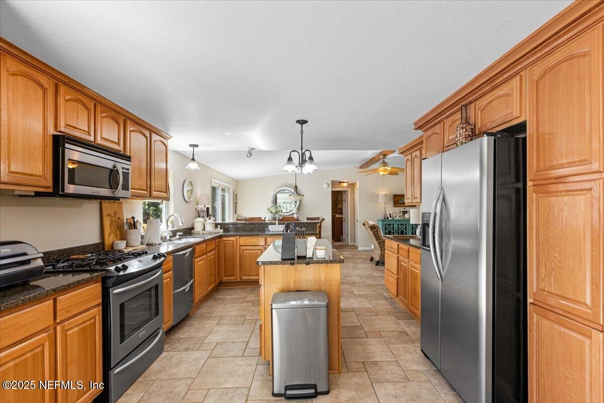 Dining room, Interior, Kitchen, Pendant Lights