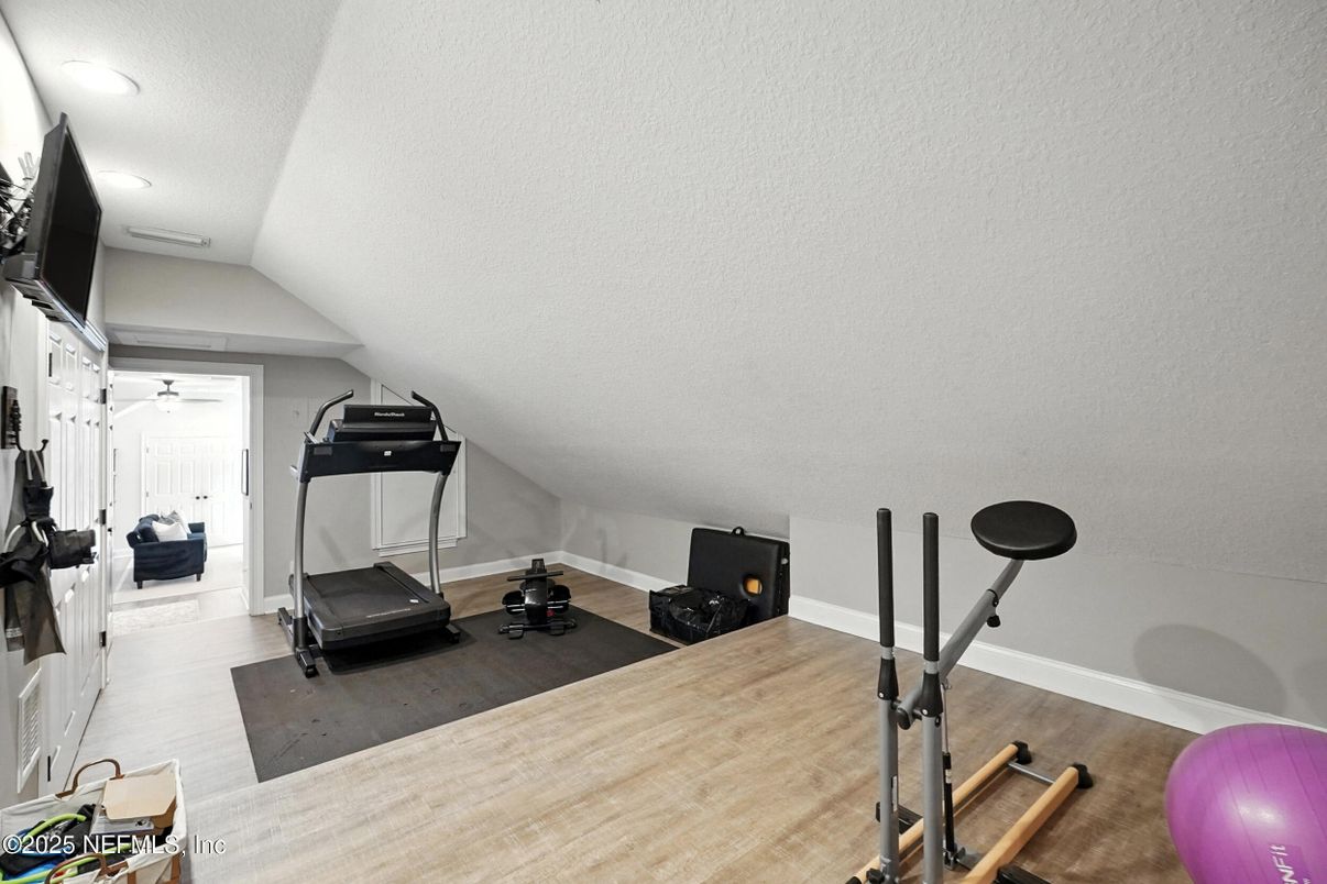 Fitness Equipment, Interior, Recessed Lighting, Wood Texture Flooring