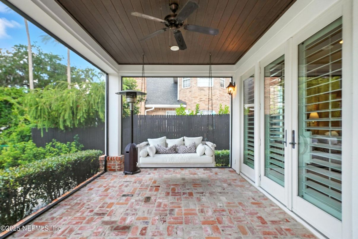 Interior, Pendant Lights, Sun Room