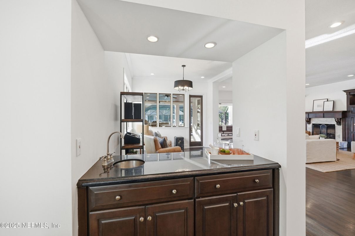 Fireplace, Interior, Kitchen, Pendant Lights, Recessed Lighting, Wood Texture Flooring