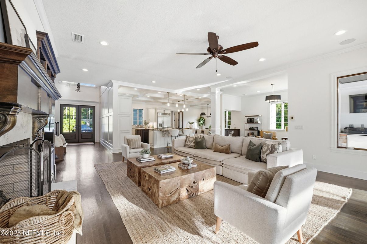 Interior, Kitchen, Living room, Pendant Lights, Recessed Lighting, Stainless Steel Appliances, Wood Texture Flooring