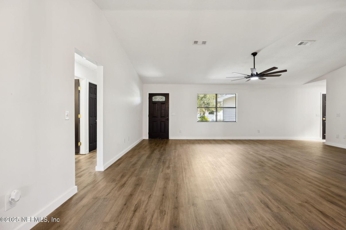 Empty room, Interior, Recessed Lighting, Wood Texture Flooring