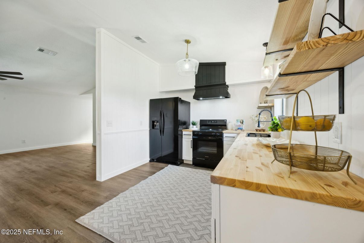 Interior, Kitchen, Pendant Lights, Wood Texture Flooring