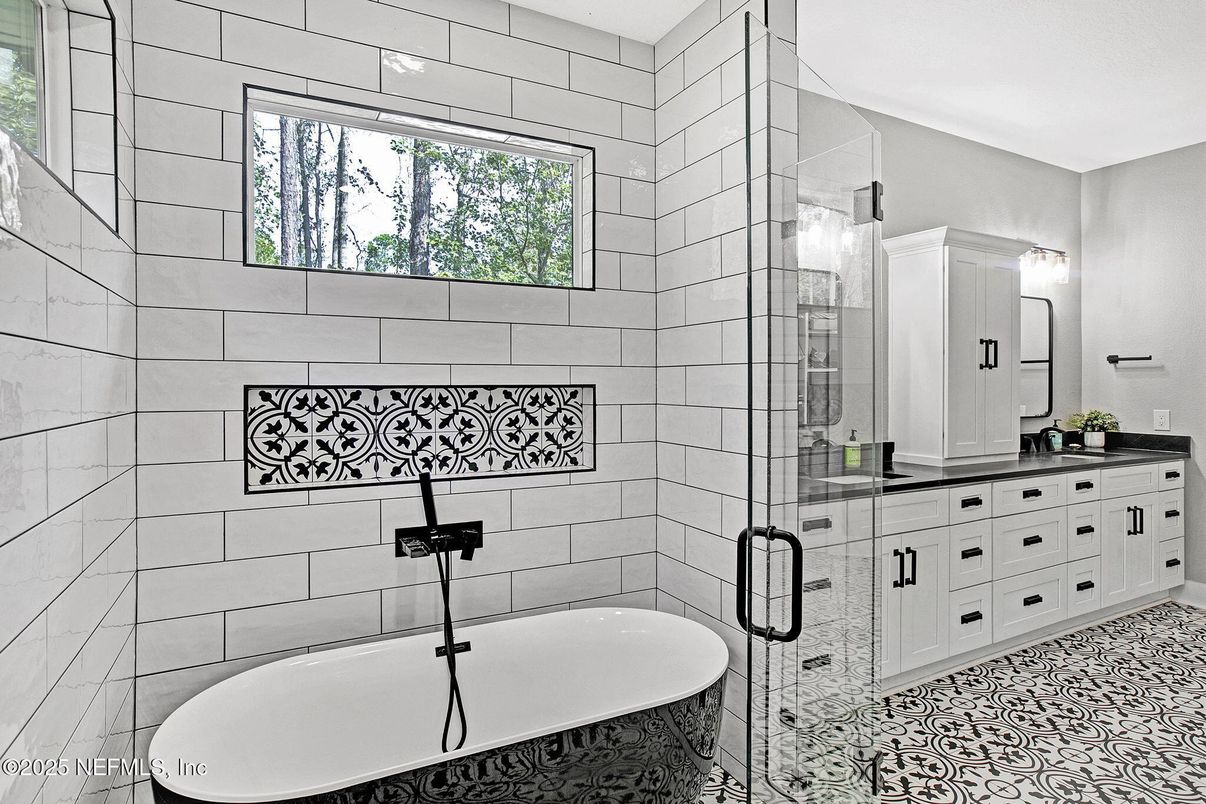 Bathroom, Free Standing Baths, Glass Shower, Interior