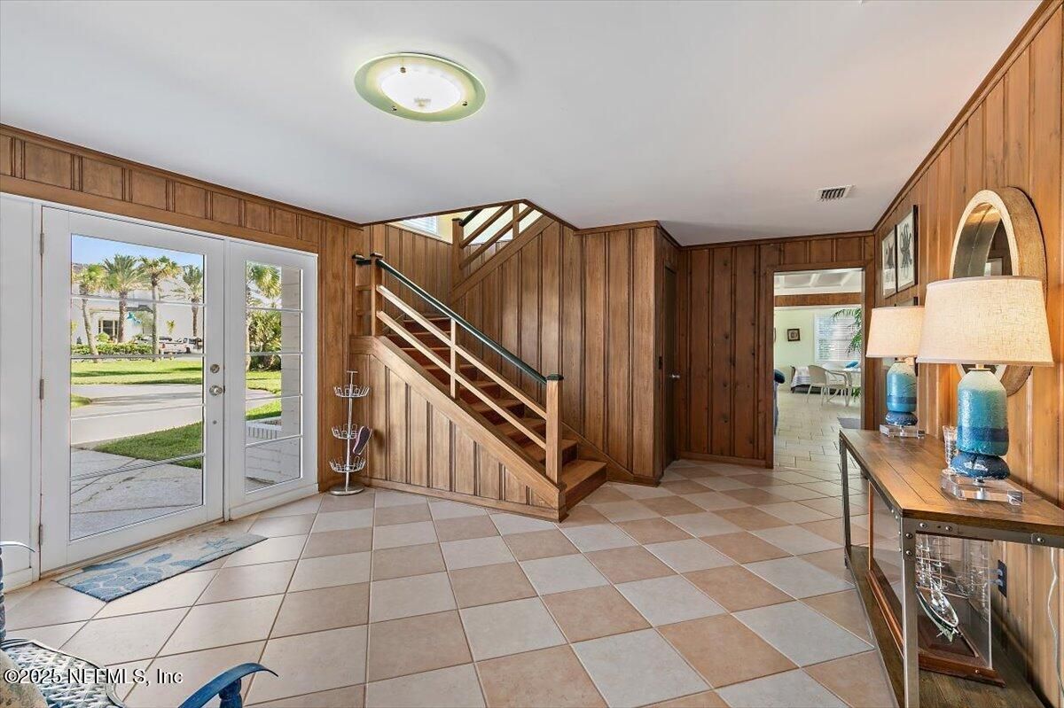Interior, Wooden Walls