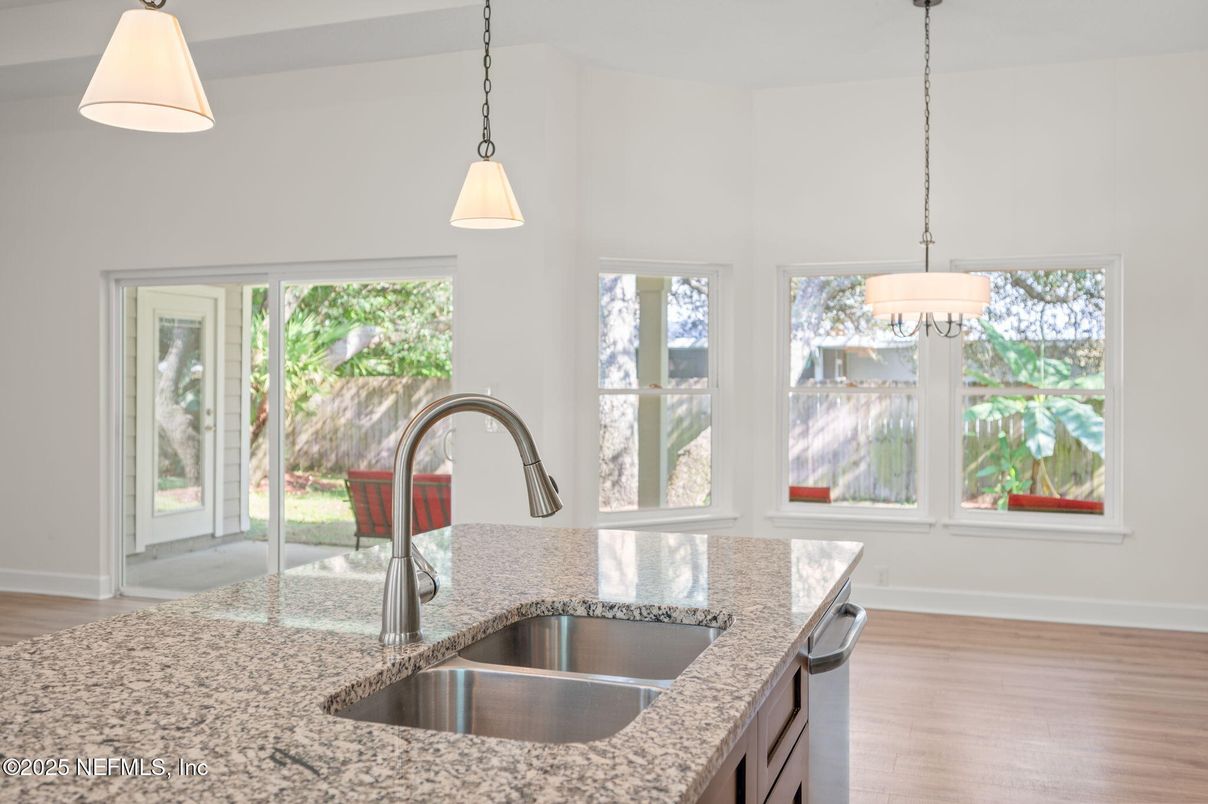 Interior, Pendant Lights, Wood Texture Flooring