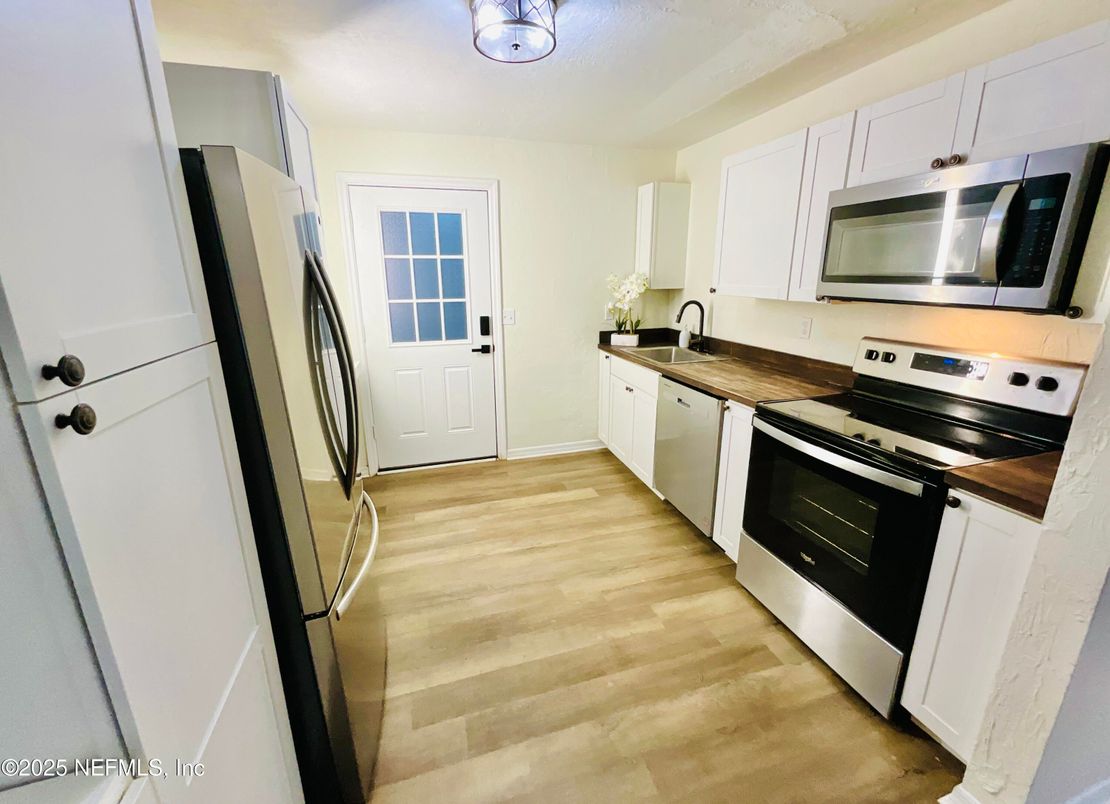 Interior, Kitchen, Stainless Steel Appliances, Wood Texture Flooring