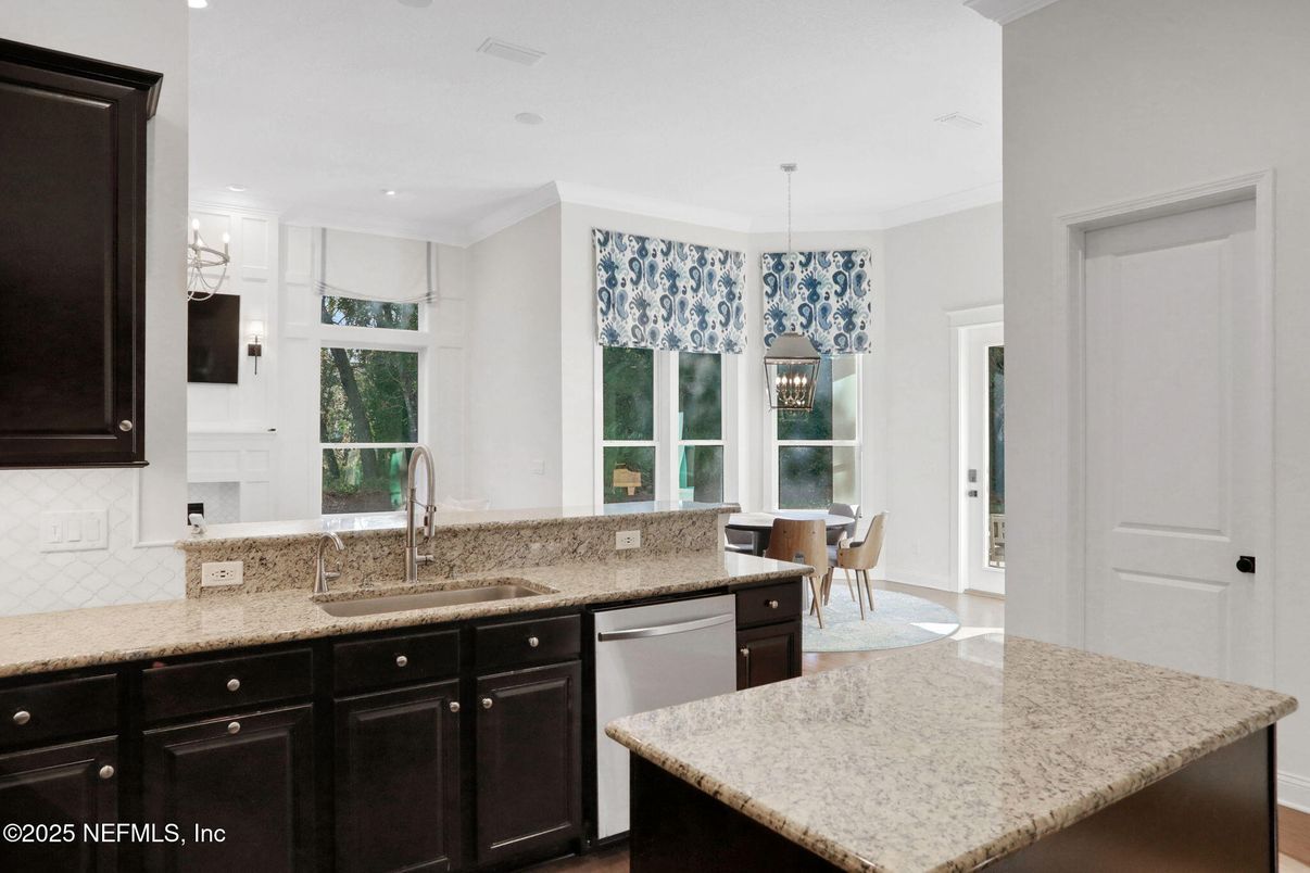 Dining room, Interior, Kitchen, Pendant Lights, Recessed Lighting