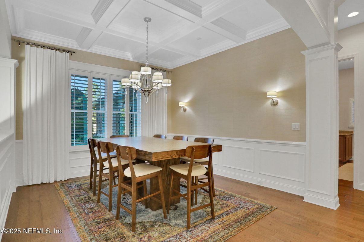 Chandelier, Dining room, Interior, Recessed Lighting, Wood Texture Flooring