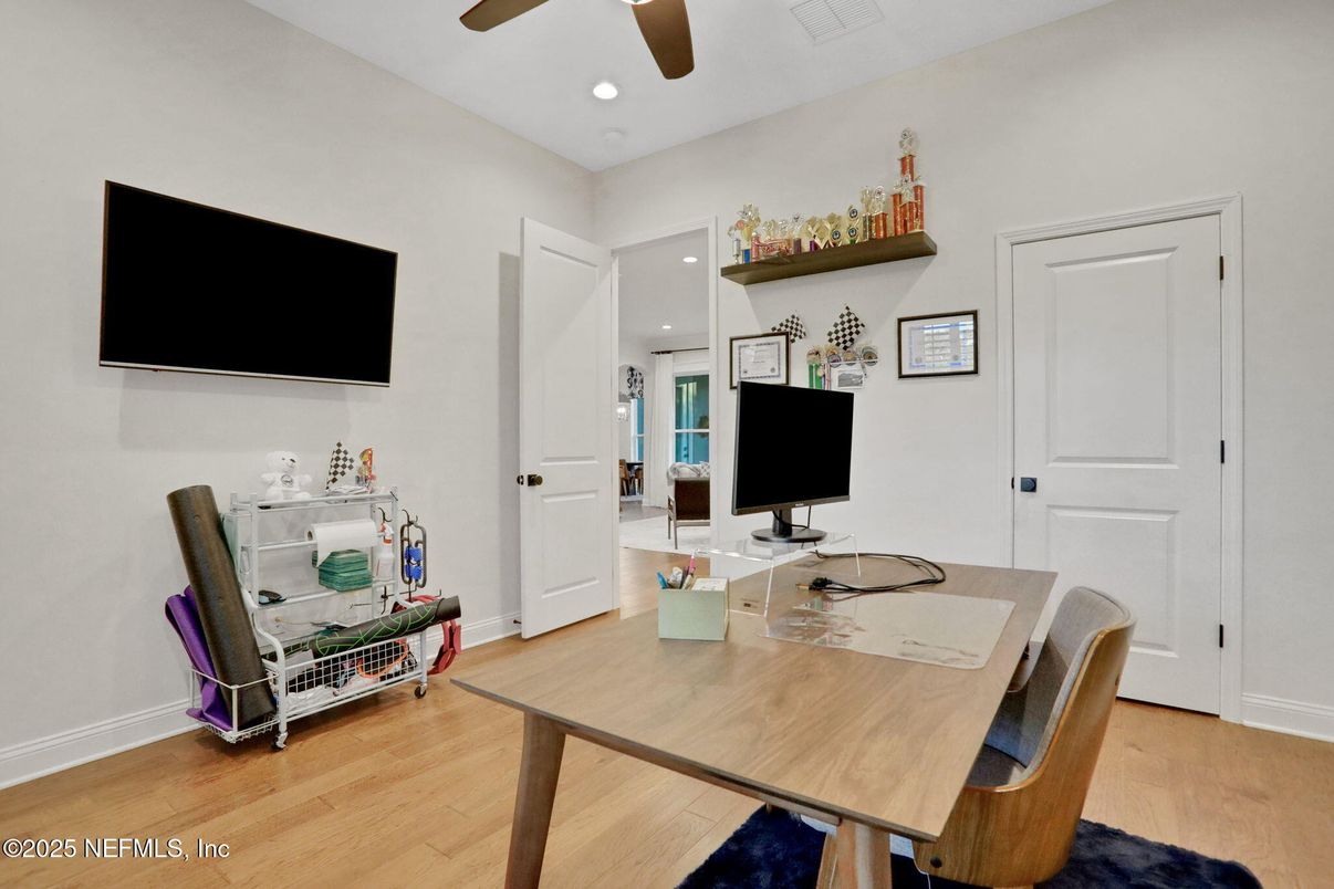 Home Office, Interior, Recessed Lighting, Wood Texture Flooring