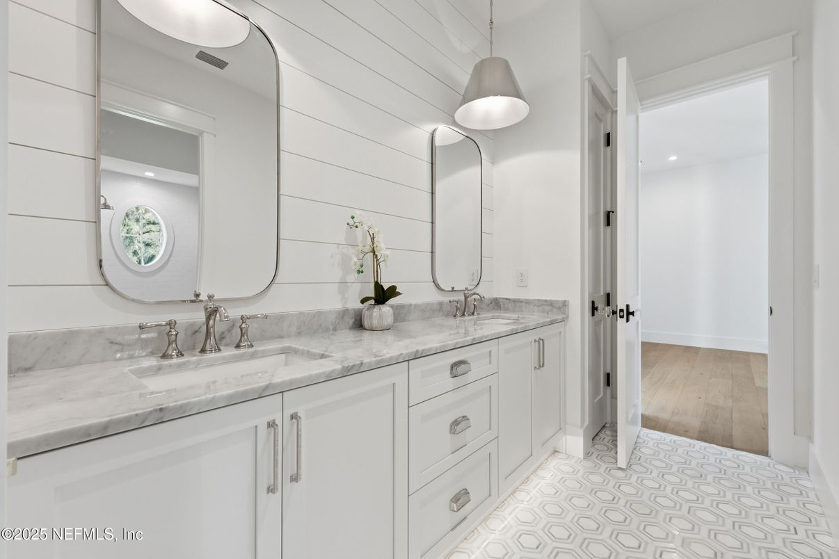 Bathroom, Dual Sink Vanities, Interior, Pendant Lights, Recessed Lighting, Wood Texture Flooring