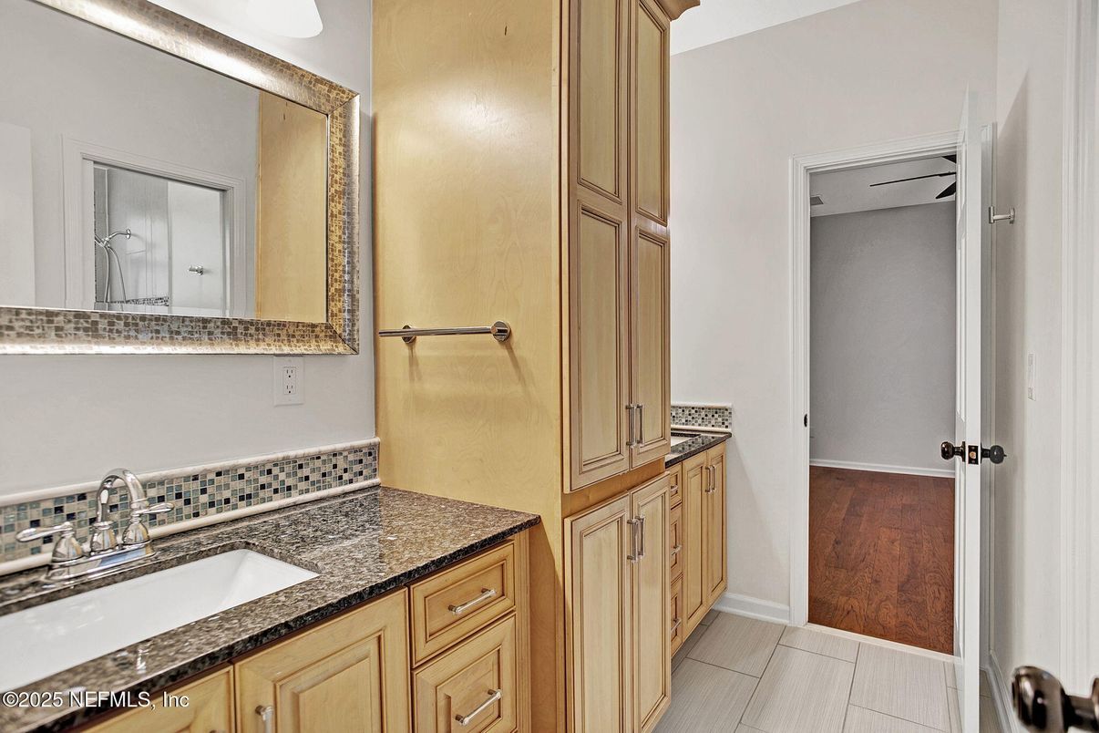 Bathroom, Interior, Wood Texture Flooring