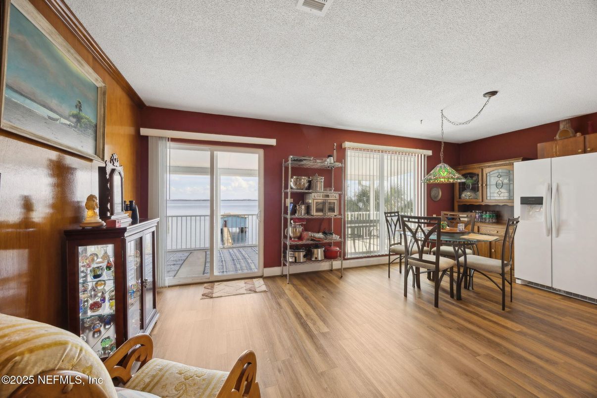 Dining room, Interior, Pendant Lights, Water, Wood Texture Flooring