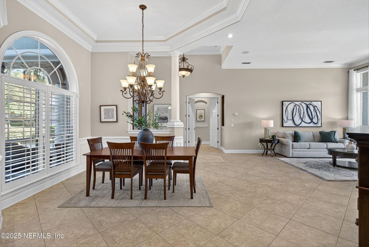 Chandelier, Dining room, Interior, Living room, Recessed Lighting