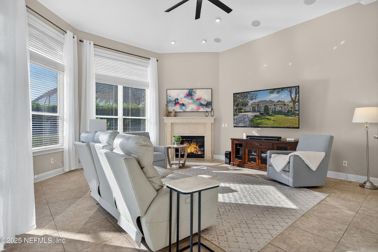 Fireplace, Interior, Living room, Recessed Lighting