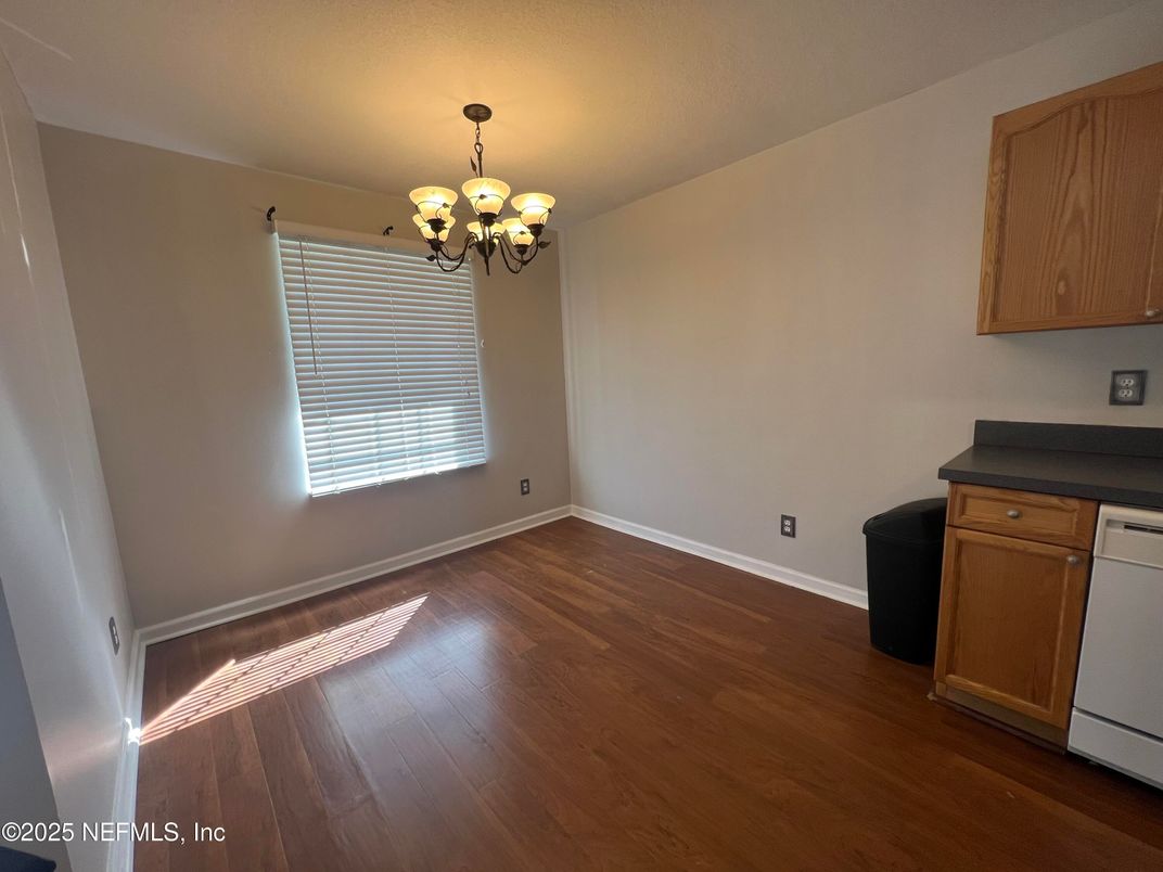 Chandelier, Empty room, Interior, Wood Texture Flooring