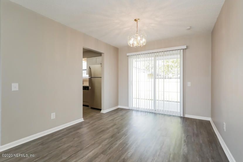 Chandelier, Empty room, Interior, Wood Texture Flooring