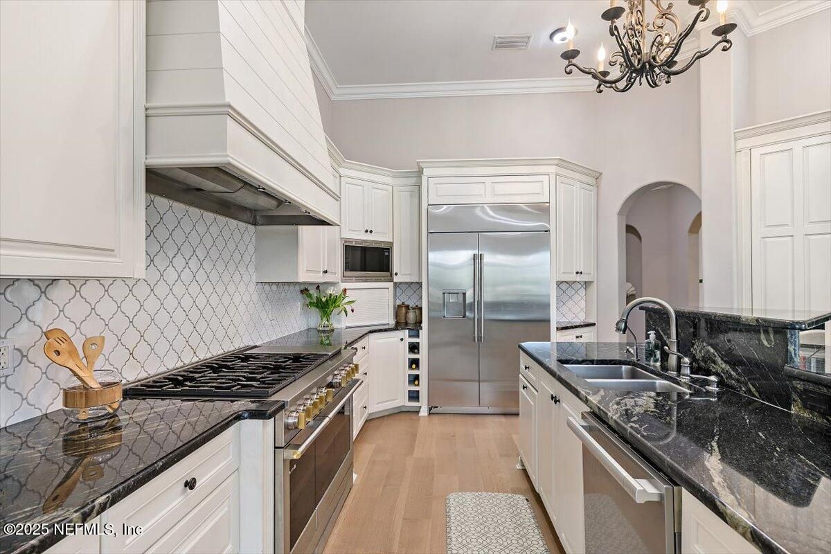 Chandelier, Interior, Kitchen, Stainless Steel Appliances, Wood Texture Flooring