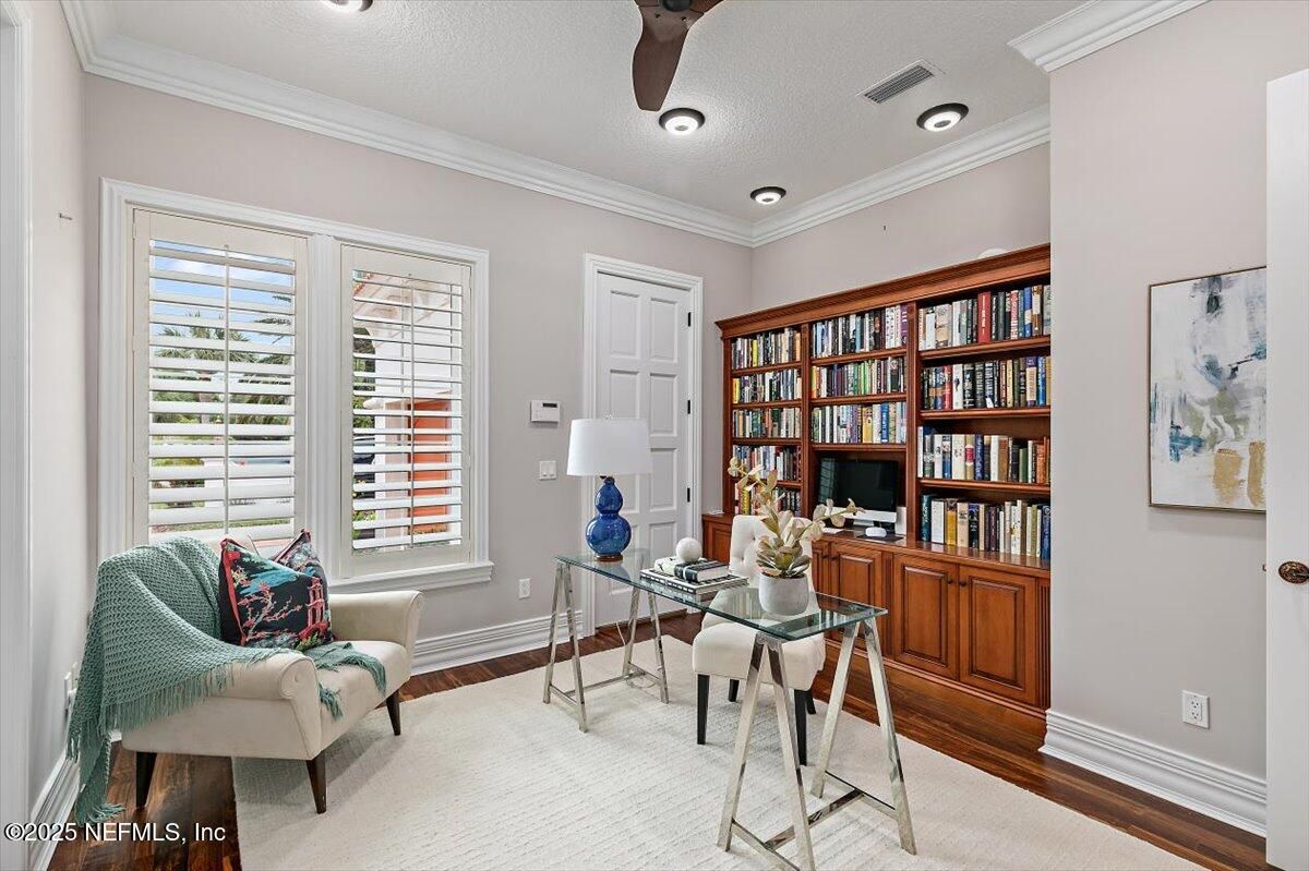 Home Office, Interior, Recessed Lighting, Wood Texture Flooring