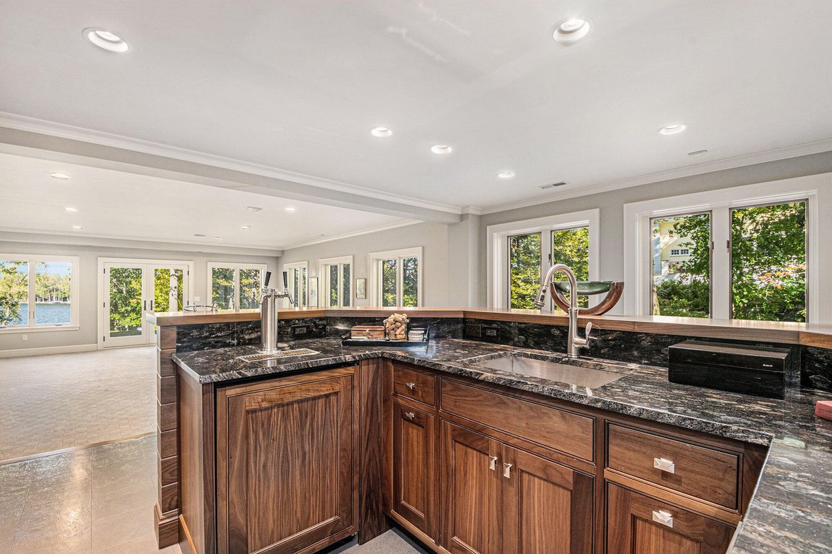 Interior, Kitchen, Recessed Lighting, Water