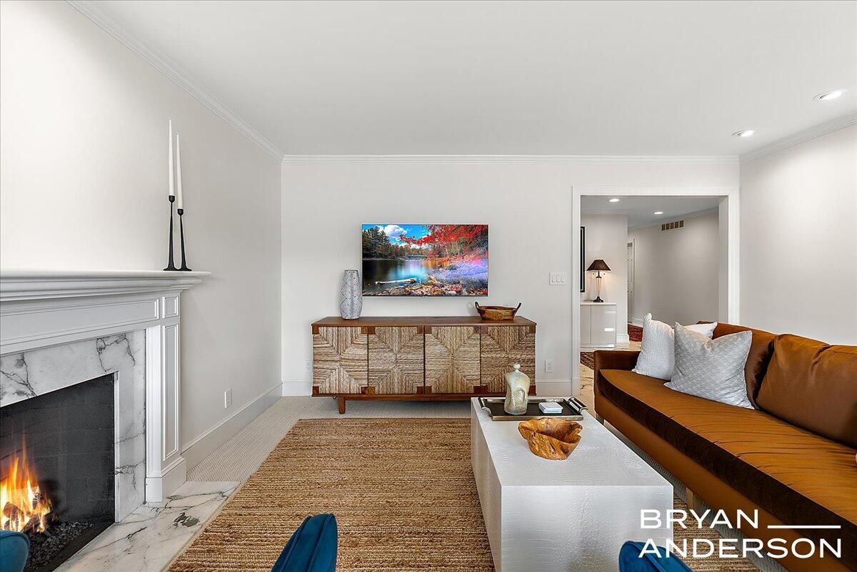 Fireplace, Interior, Living room, Recessed Lighting
