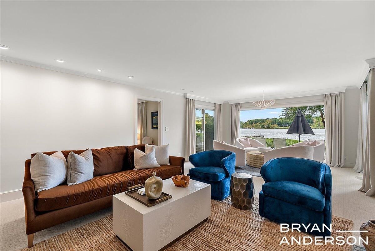 Interior, Living room, Recessed Lighting, Water