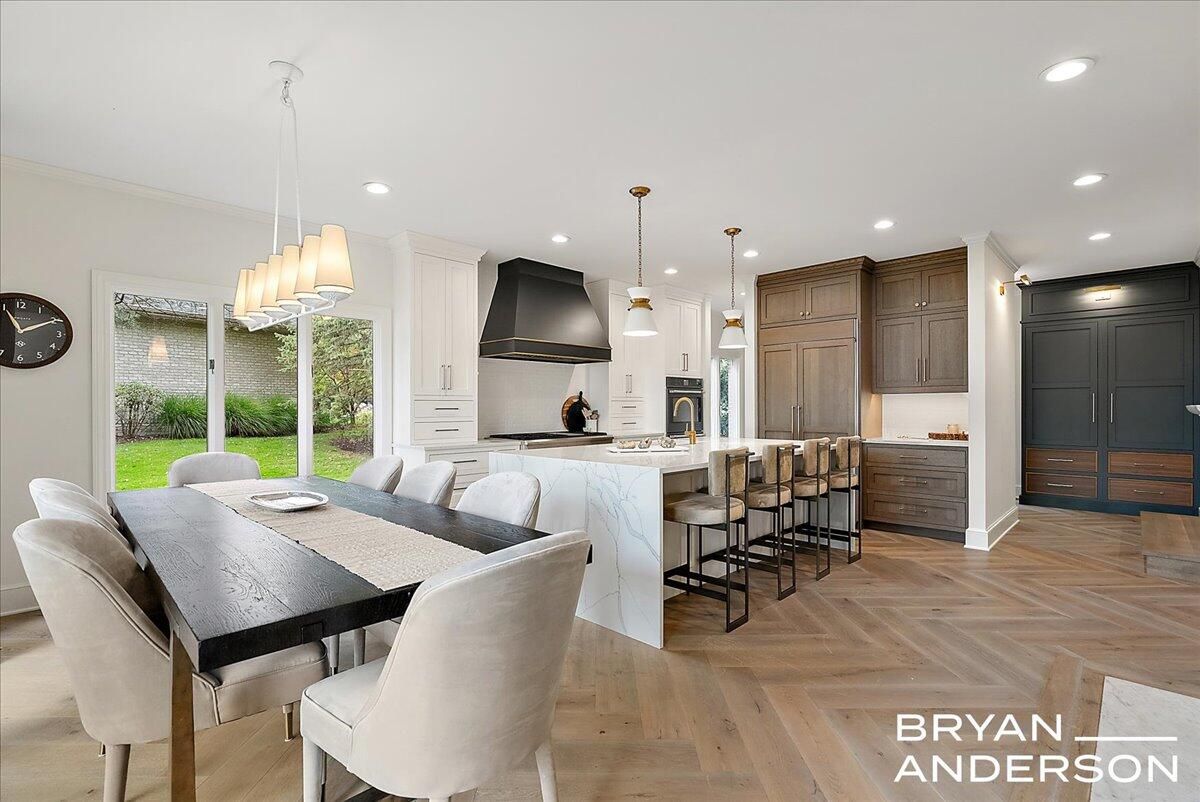 Dining room, Interior, Kitchen, Pendant Lights, Recessed Lighting, Wood Texture Flooring
