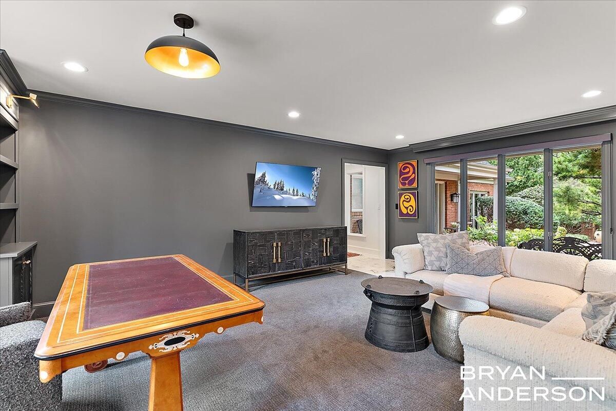 Game Room, Interior, Living room, Recessed Lighting
