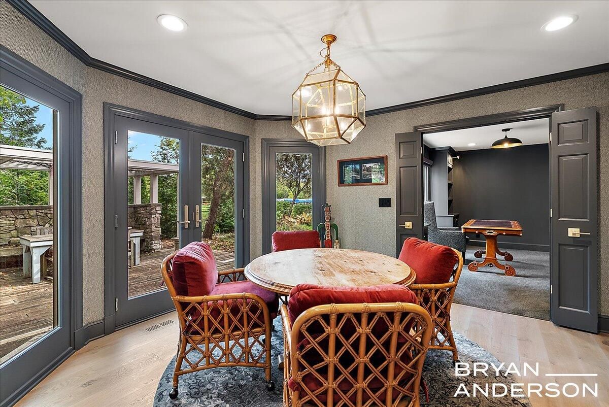 Dining room, Interior, Recessed Lighting, Wood Texture Flooring
